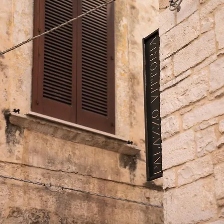 Palazzo Vittoria *